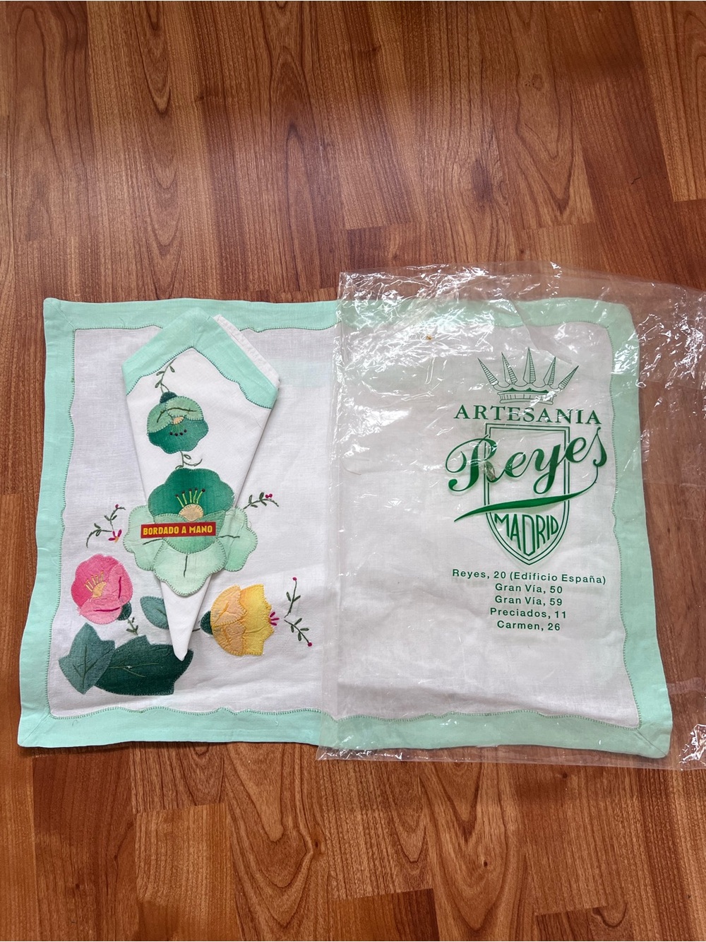 Vintage Mid-Century Hand Embroidered Placemats & Napkins (4) Madrid Spain NOS